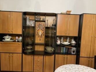 Стенка-шкаф, Тип стенки-шкафа: Другой тип шкафа-стенки, Для зала, Б/у, Особенности: Для хранения посуды