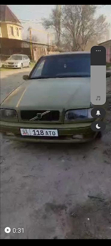 Volvo 460: 1993 г., 1.6 л, Механика, Бензин, Седан