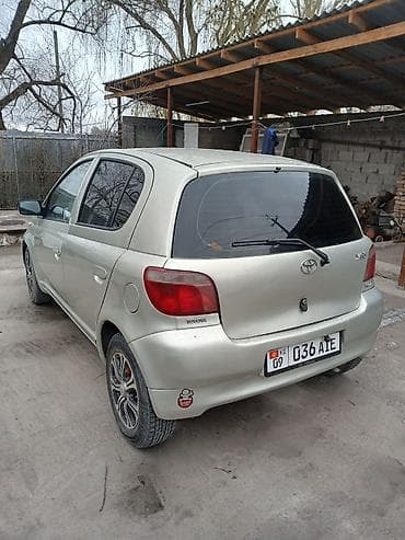 ярис: Toyota Yaris: 2002 г., 1.3 л, Ручные, Бензин, Хэтчбэк — 4