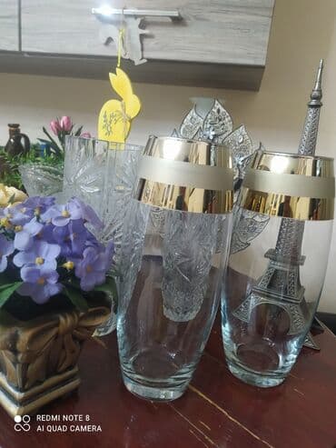 Вазы: Продаю вазы на любой вкус и цвет,смотреть все фото. каждая — 3