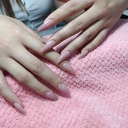 сколько стоит обучение на мастера маникюра: Выравнивание, Дизайн, Наращивание ногтей, Маникюр, Одноразовые расходные материалы, Требуются модели — 10