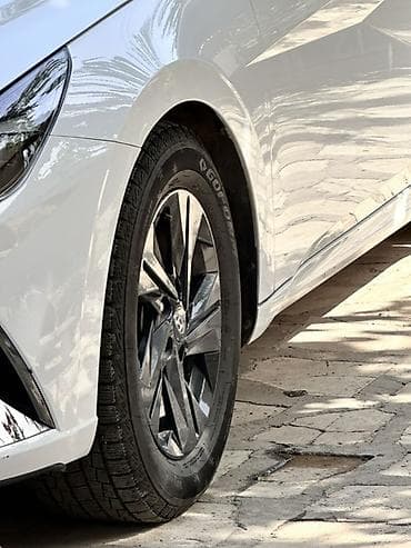 арзан машине: Hyundai Elantra: 2023 г., 1.6 л, Автомат, Бензин, Седан — 1