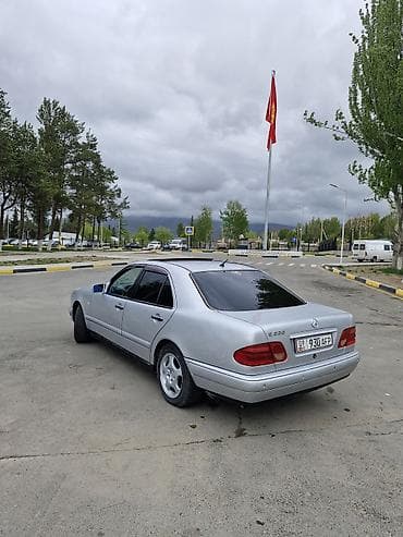 mersedes e300: Mercedes-Benz E-Class: 1998 г., 2.4 л, Автомат, Бензин, Седан — 5