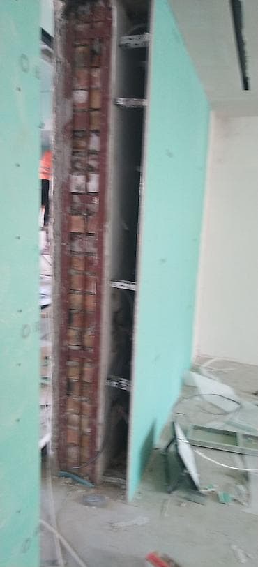 one construction: Кирпич койгонго Бир уста керек кара балта да калганын чалсаңар — 1