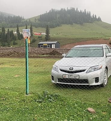 2011: Toyota Camry: 2011 г., 2.4 л, Гибрид, Седан — 1