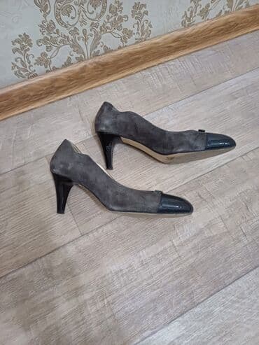 кроксы крокс crocs: Туфли, Лион, замшево-лакированные, 37 размер, в новом состоянии — 2