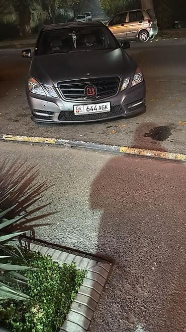 электромобили авто: Mercedes-Benz E-Class: 2010 г., 3.5 л, Автомат, Бензин, Седан — 10