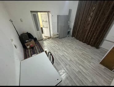 Сниму комнату: Мдантся отдельная комната как без хозяева,по Алма АтинскаяГес2 — 2