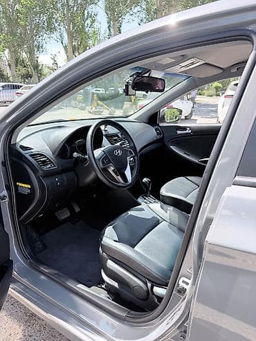 Продажа авто: Hyundai Accent: 2019 г., 1.4 л, Автомат, Бензин, Седан — 2