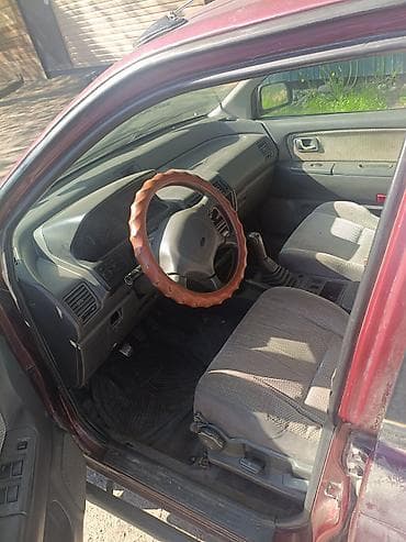 mitsubishi sigma: Mitsubishi Space Wagon: 1993 г., 2 л, Ручные, Универсал — 4