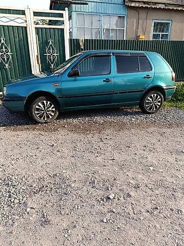 Транспорт: Volkswagen Golf: 1993 г., 1.8 л, Механика, Бензин, Хэтчбэк — 7