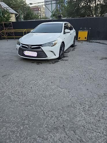Продажа авто: Toyota Camry: 2015 г., Автомат, Седан — 3