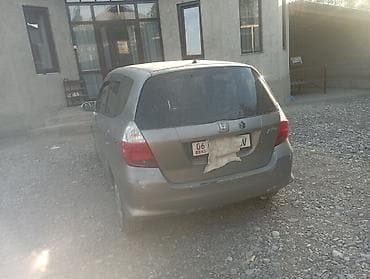 crv 2: Honda Fit: 2006 г., 1.5 л, Автомат, Бензин, Хэтчбэк — 4