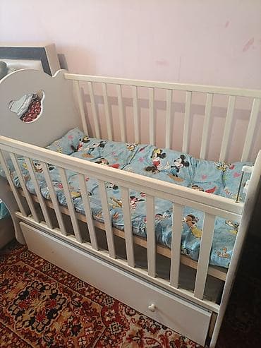 детский стульчик для кормления б у: Российский манеж в отличном состоянии — 1