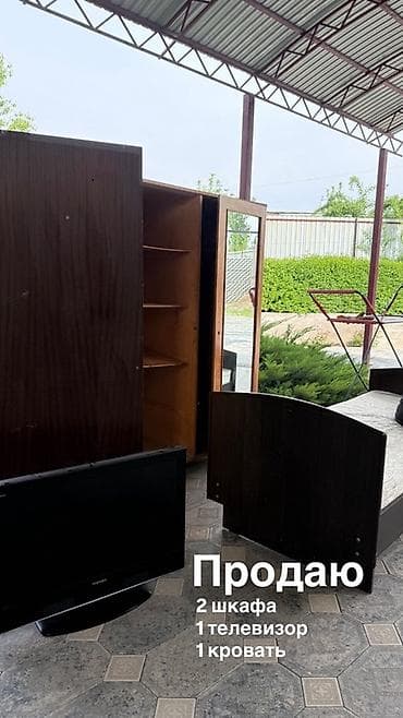 Спальный гарнитур, Б/у, Шкаф, Дерево, Самовывоз, цвет - Коричневый