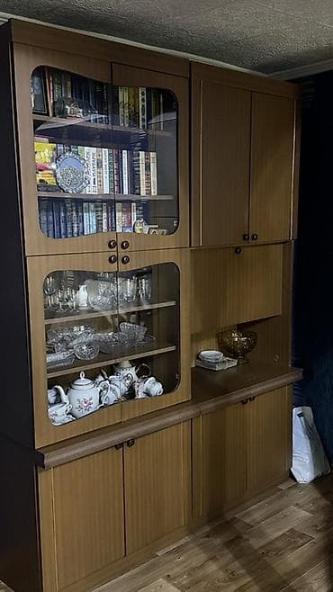 solutions third edition: Шифоньер, шкаф для одежды, Б/у, Прямой, Дерево — 1