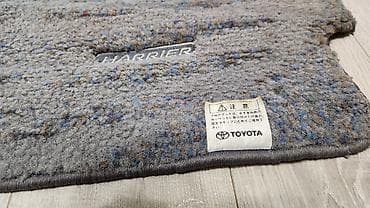 полики королла: Продаю оригинальные ворсовые коврики салона Toyota Harrier XU30 2го — 2