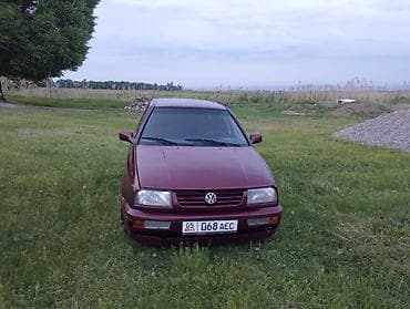 Volkswagen Vento: 1995 г., 1.8 л, Механика, Бензин, Седан