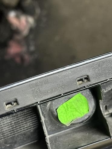 авто палировка: Решетка радиатора Mercedes-Benz Оригинал — 3