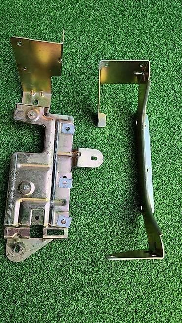 е38: Кранштэйны блоков в багажнике е39 е38 65 12 —-8 361 452 — 2