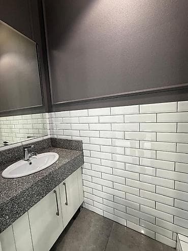 уй сатып алам бишкек: 📍ул. Гоголя 🔘Этажи 4/5 🔘55,2м² Продается коммерческое помещение в — 6