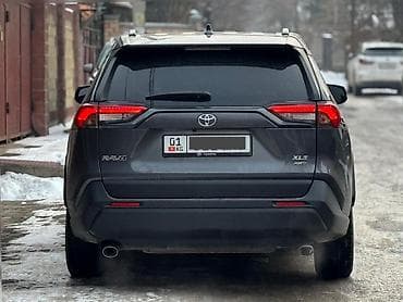 Toyota RAV4: 2021 г., Автомат, Бензин, Кроссовер — 3