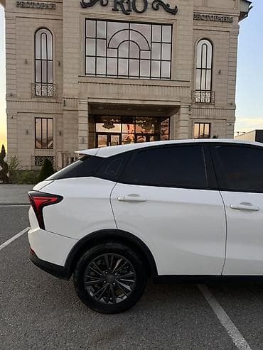 BYD E2: 2022 г., Автомат, Электромобиль, Хетчбек — 10