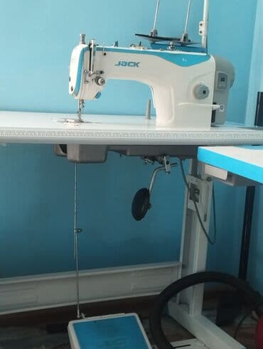 куплю бу швейные машины: Швейная машина Jack, Оверлок, Полуавтомат — 2