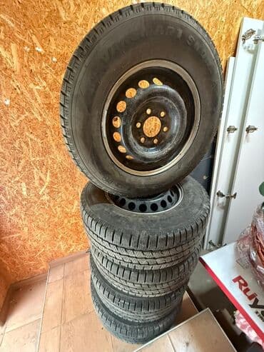шины для фронтального погрузчика: Колеса в сборе 235 / 65 / R 16, Зима, Б/у, Комплект, Легкий коммерческий транспорт (C/LT), Железные, отверстий - 5 — 2