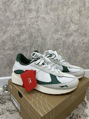 Мужские кроссовки, 40.5, Новый, цвет - Белый, Самовывоз