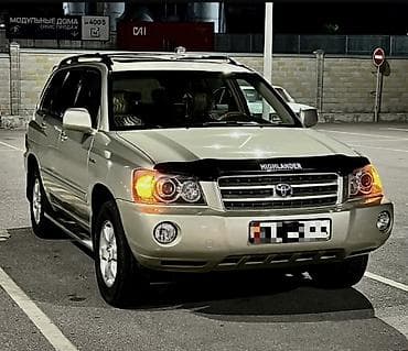 Toyota Highlander: 2003 г., 3 л, Автомат, Бензин, Кроссовер