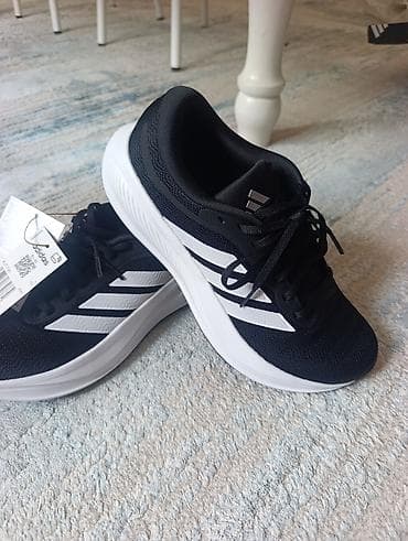 Мужская обувь: Кроссовки adidas, черно-белые - Модель: беговые/тренировочные — 1