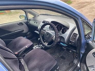 радиатор кондиционера на фит: Honda Fit: 2002 г., Вариатор, Бензин, Хэтчбэк — 5