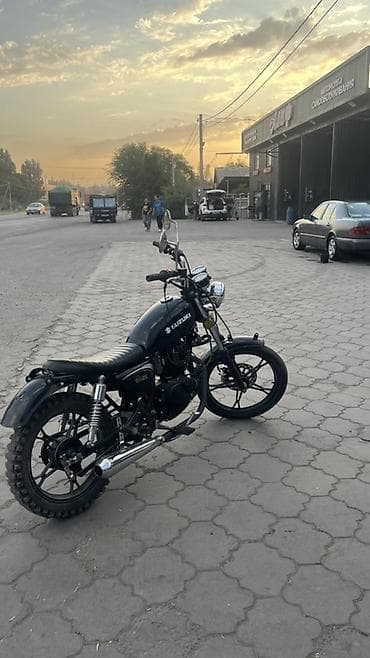 Транспорт: Мотоцикл Suzuki GN125 Обьем двигателя:125 кубов 16 лошадиных сил — 1