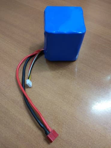 прикормочный кораблик с эхолотом и gps: Батарея прикормочный катер Разные батареи на заказ из фирменных — 1