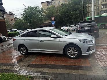 Hyundai Sonata: 2019 г., 2 л, Автомат, Бензин, Седан — 4