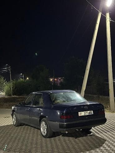 буксир: Mercedes-Benz W124: 1992 г., 2.2 л, Механика, Бензин, Седан — 5