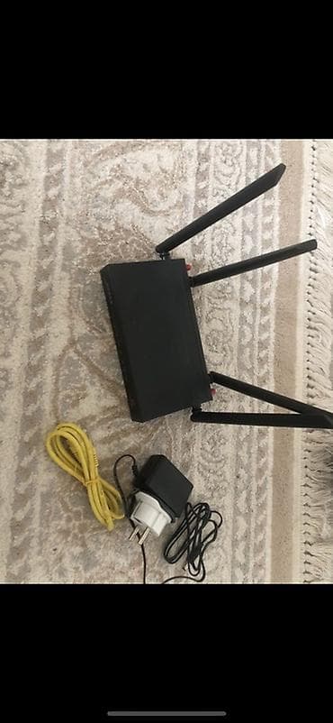 internet device: Wi‑Fi маршрутизатор + сетевое оборудование. Б/у — 2