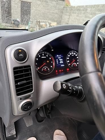 трактор беларус1221: Легкий грузовик, Kia, Стандарт, Б/у — 8