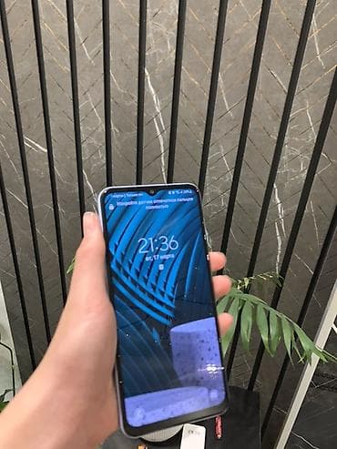 телефон сам: Samsung Galaxy A13, цвет - Голубой, 2 SIM — 3