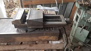 Промышленная химия: Токарный станок без ЧПУ, Б/у — 3