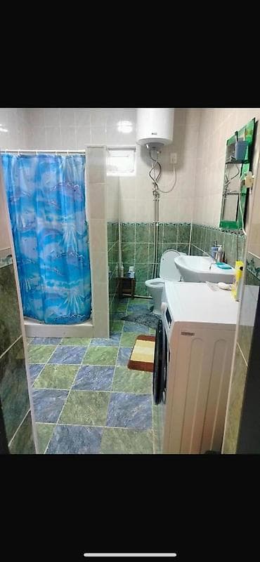 дом с участком: Продаётся дом с ухоженным двором и удобной планировкой. - Участок — 9