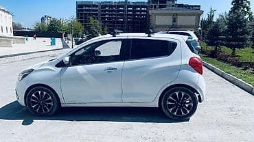 mini cuper: Chevrolet Spark: 2016 г., Автомат, Хэтчбэк — 6