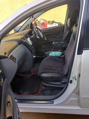 Toyota: Toyota Ipsum: 2003 г., 2.4 л, Автомат, Бензин, Минивэн — 4