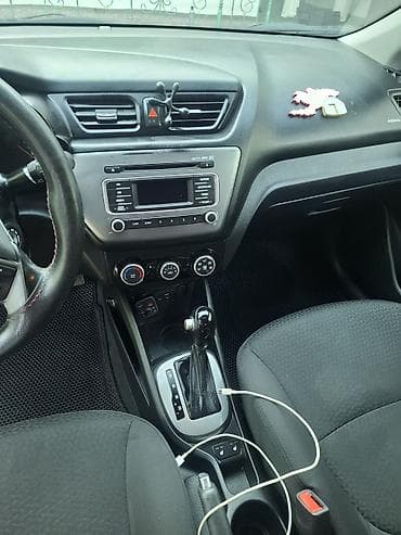 авто бизнес: Kia Rio: 2017 г., 1.6 л, Автомат, Бензин, Седан — 9