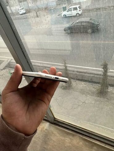 ps5 бу: IPhone SE 2020, Б/у, 64 ГБ, Белый, Чехол, 74 % — 3