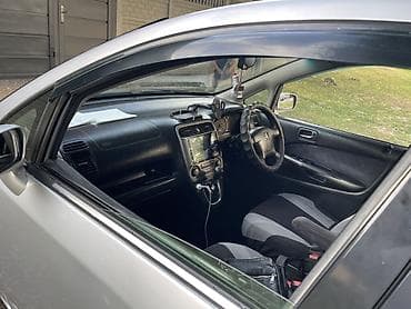 mini cuper: Honda Stream: 2001 г., 1.7 л, Автомат, Бензин, Универсал — 6