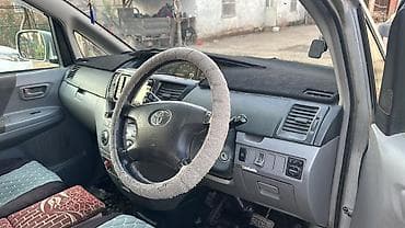 Toyota Voxy: 2002 г., 2 л, Минивэн — 5