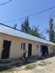 Сдается комната 
вода отопление 
Новопокровка