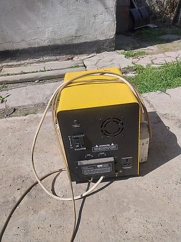 Стабилизатор напряжения переменного тока ROLF ROLF-10KVA. Основные